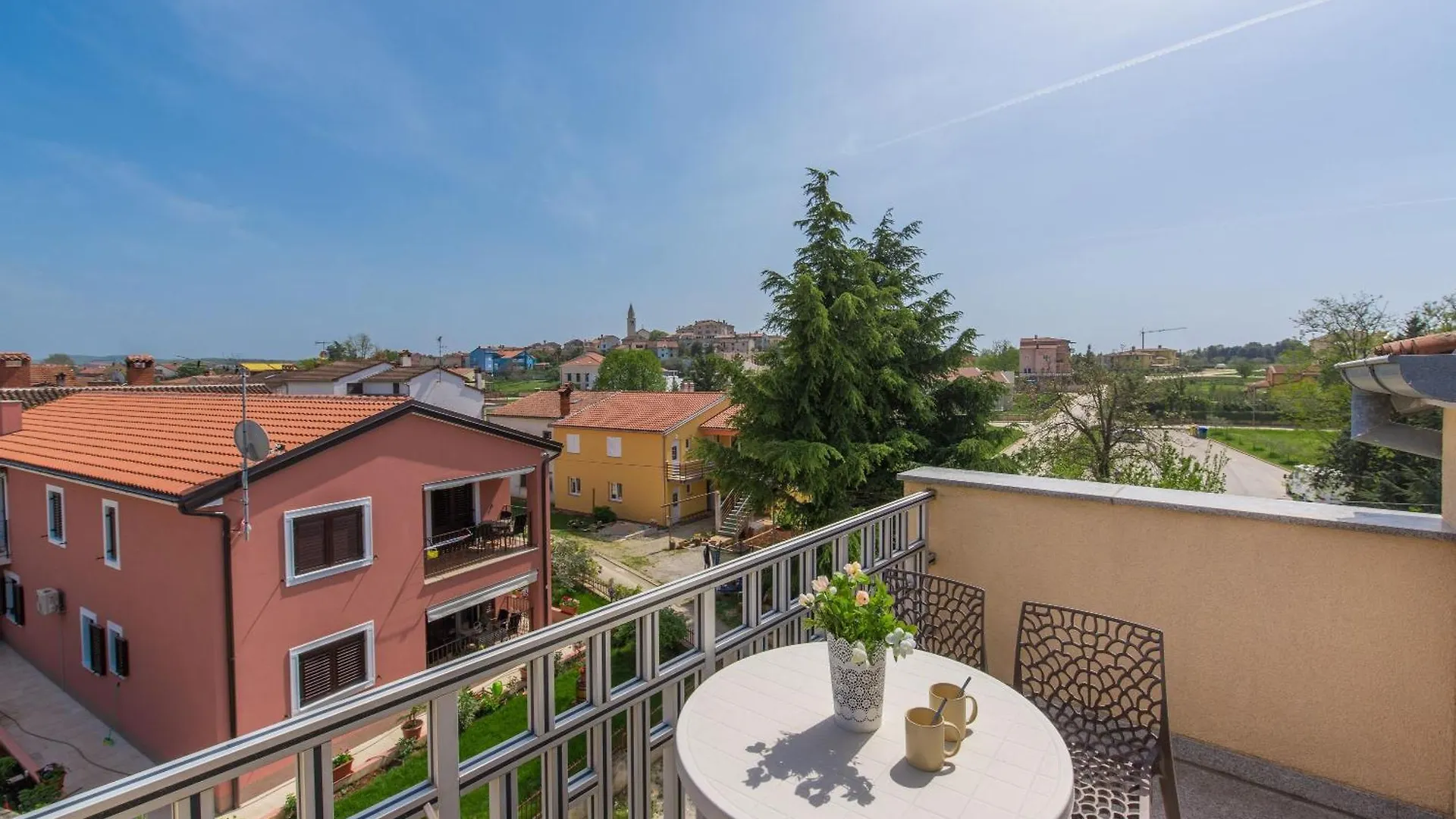 Gemuetliches Appartement In Funtana Mit Grill