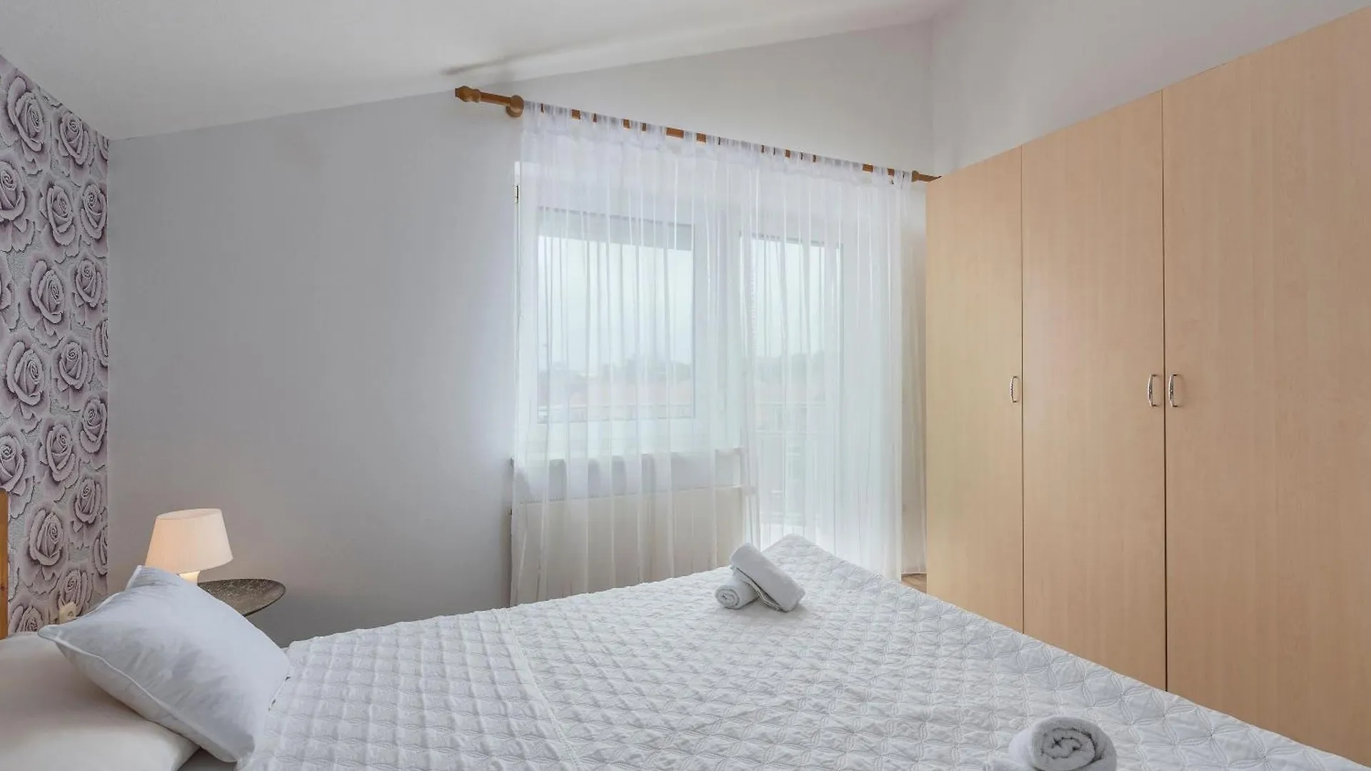Apartamento Gemuetliches Appartement In Funtana Mit Grill