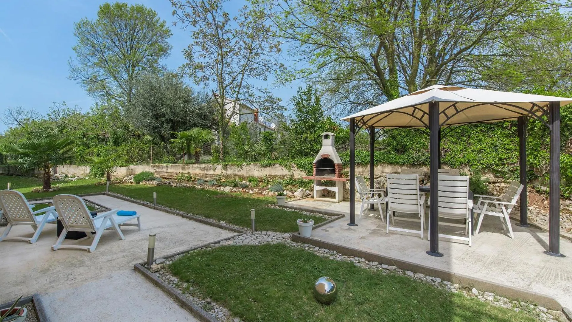 Gemuetliches Appartement In Funtana Mit Grill 0*,